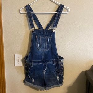 NWOT Wallflower overall shorts size small